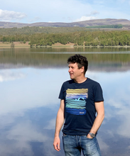 Load image into Gallery viewer, SELKIE MEN'S WAVE TEE - NAVY